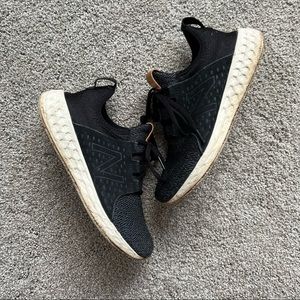 Size 8.5 womens new balance fresh foam sneakers with leather accent